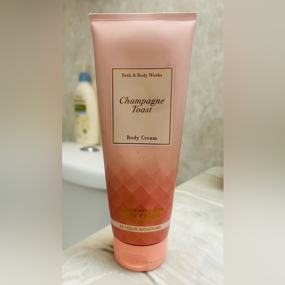 Bath and Bodywork’s Champagne Toast Body Cream